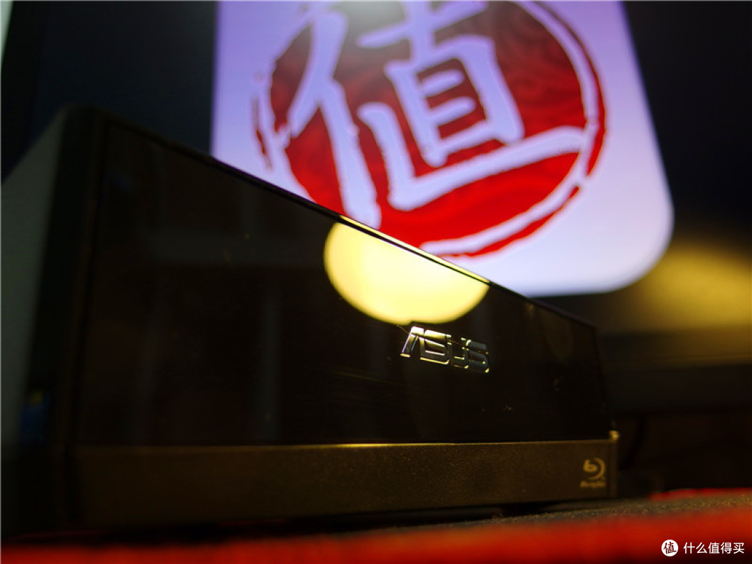 把大姐姐们从集体宿舍请到单身公寓---华硕BW-12D1S-U 12速外置蓝光刻录机