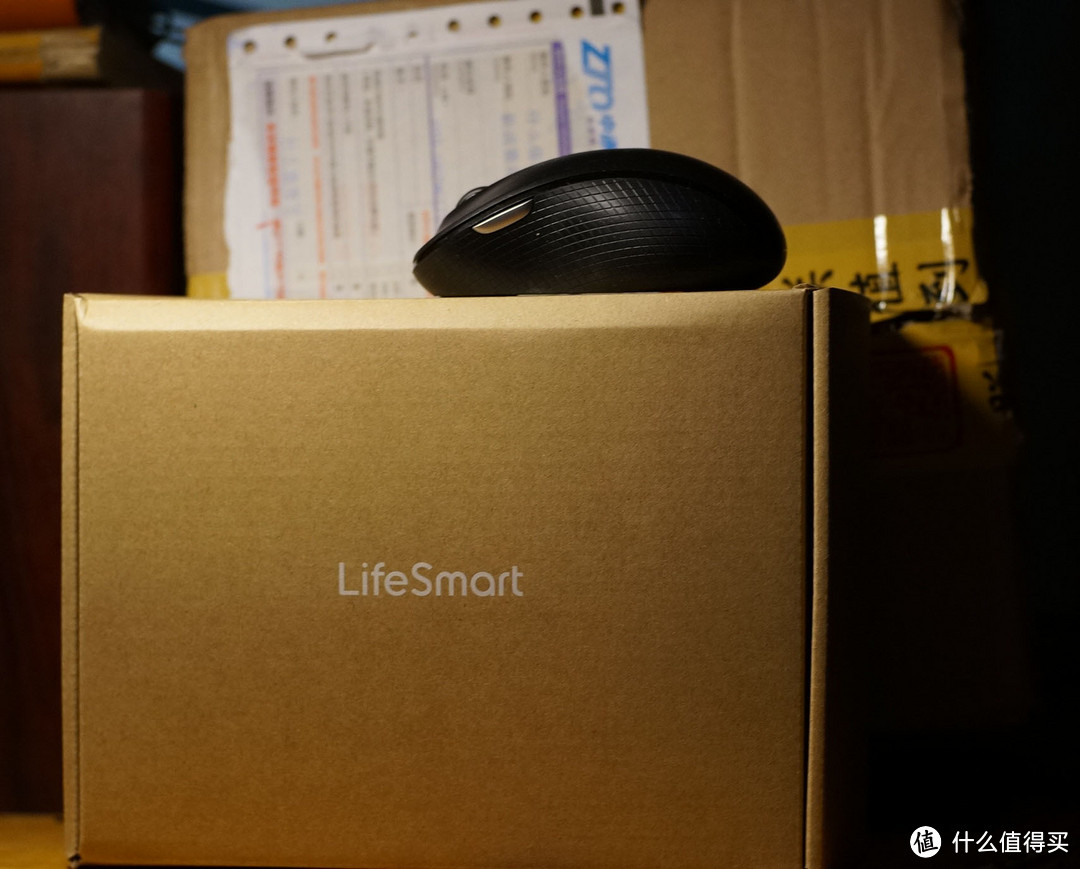 1600万色色的灯灯灯--Life Smart 胶囊灯泡试用