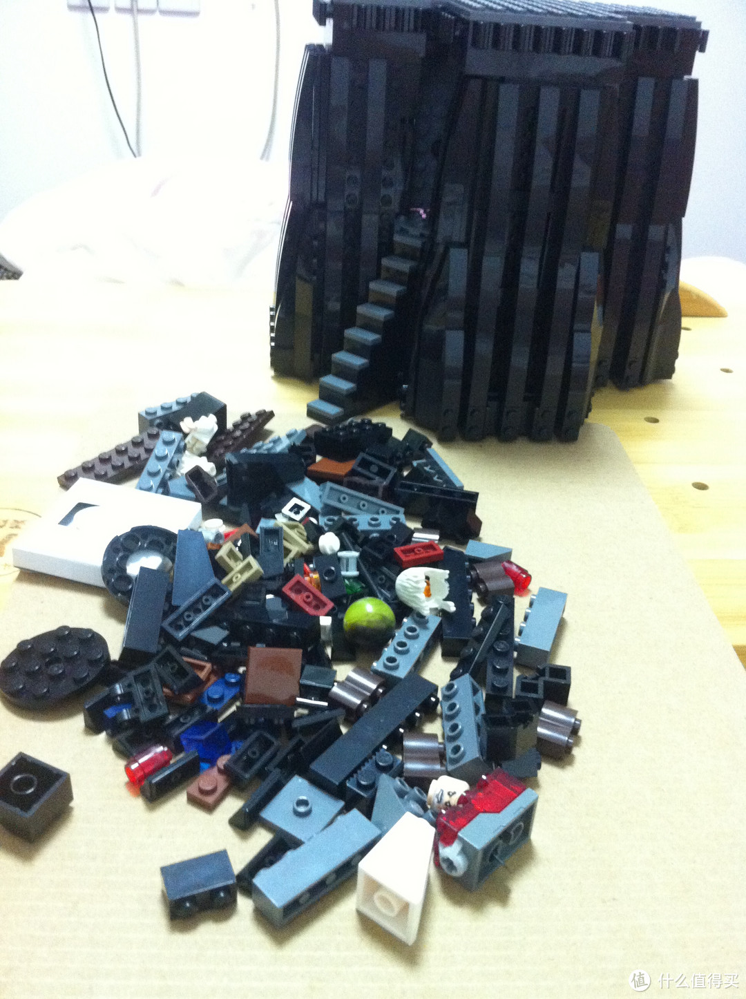 魔戒粉的乐高入坑物 — LEGO 指环王系列 艾辛格黑塔 10237