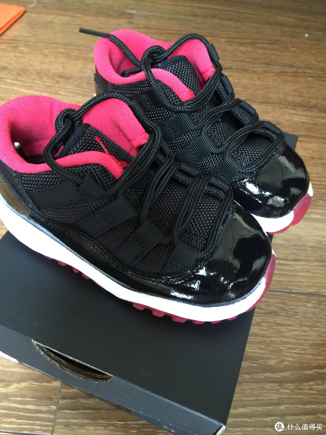 为了打造一个 AJ Girl：入手 Air jordan 11 Retro Low 运动童鞋