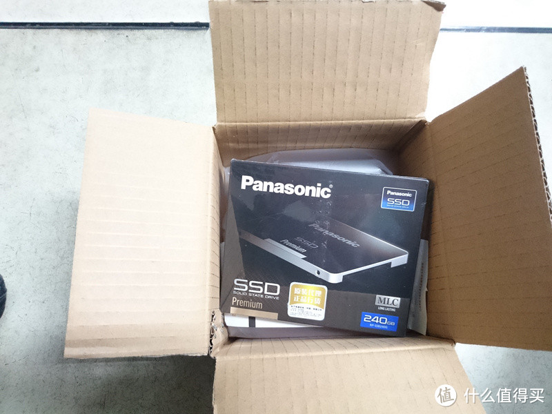 Panasonic 松下 RP-SSB240G 固态硬盘开箱及简单测试