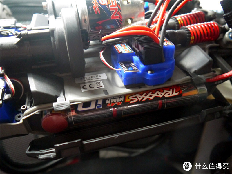 娱乐孩子，成全自己：TRAXXAS SUMMIT 电动全能大脚遥控车