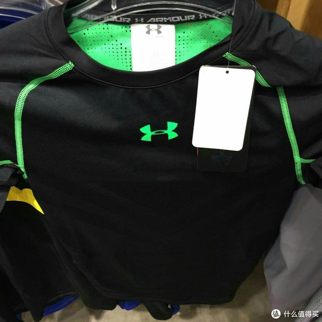 香港购入健身装备：Under Armour 安德玛 紧身衣