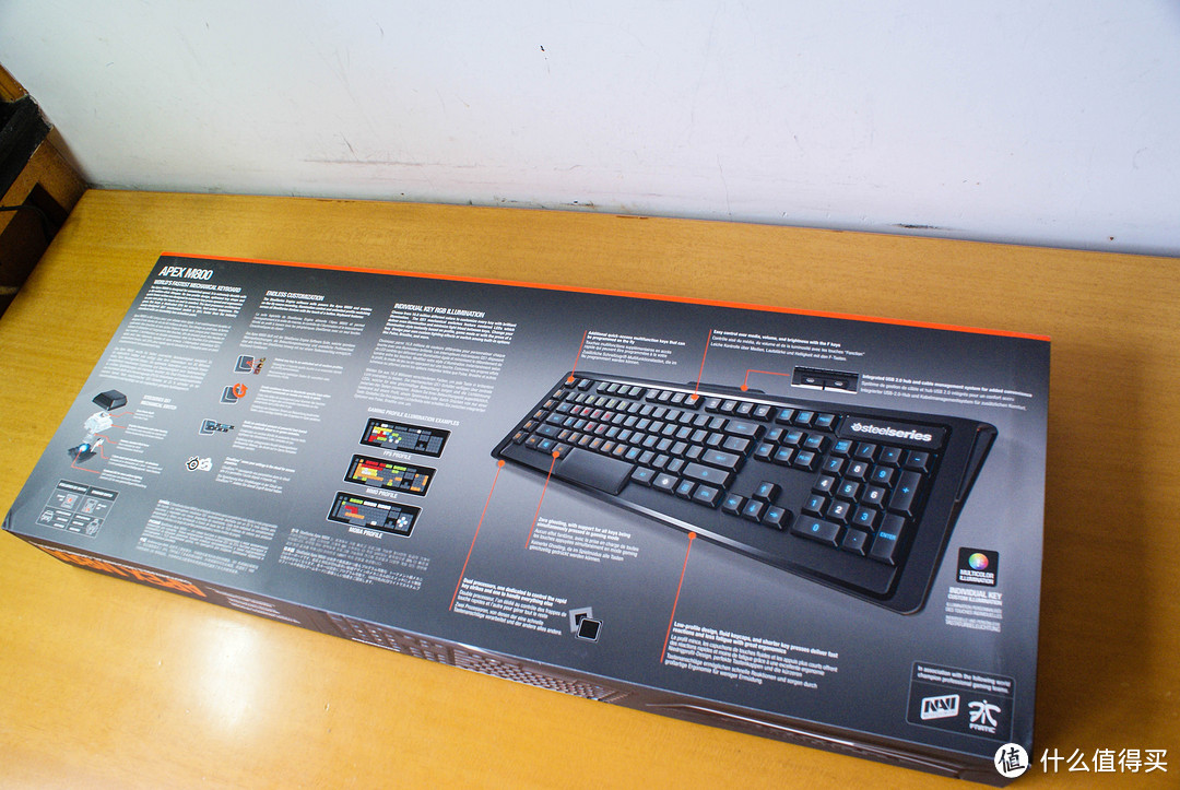 酷炫到没朋友的黑科技－－SteelSeries APEX M800 RGB 机械键盘评测