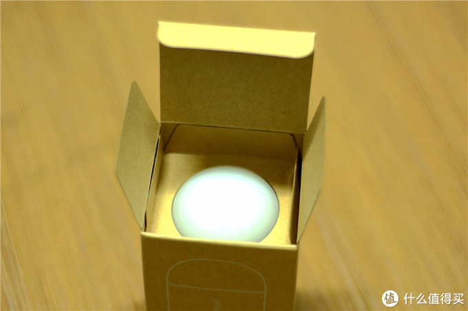 智能灯泡哪家强?——yeelight与lifesmart智能灯泡横向对比测评