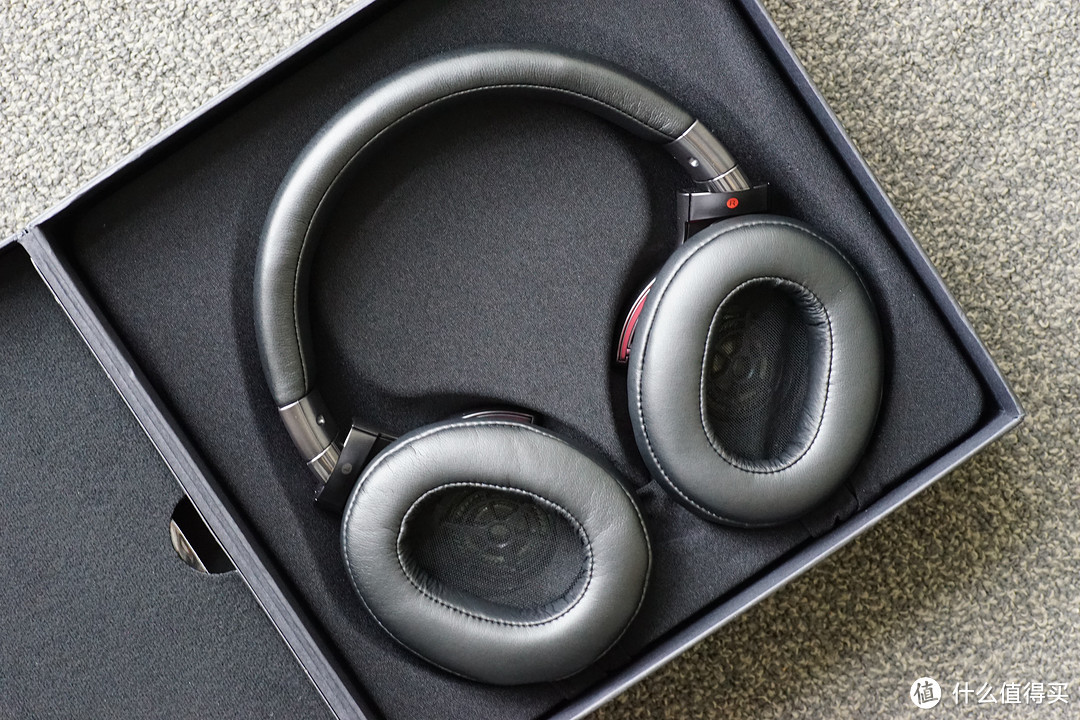 为信仰充值：Sony 索尼 MDR-1ADAC/M 头戴式耳机开箱及一个月使用感受