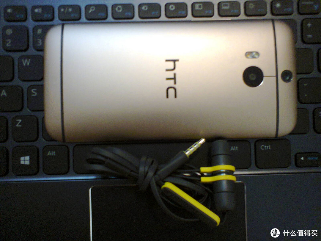 htc商城购入 E250 入耳式耳机