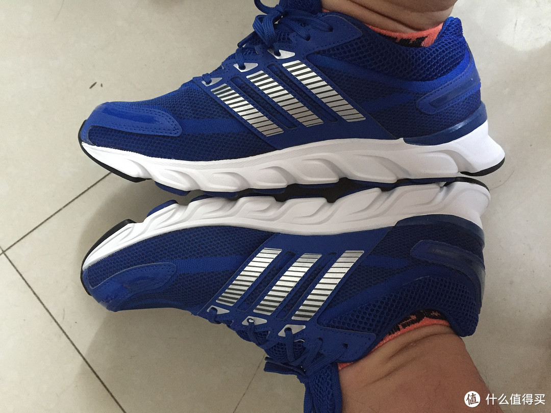 adidas 阿迪达斯 Powerblaze M 跑鞋