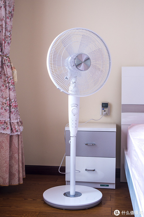 听风的声音 — 格力 大松 fdz-4038bg7 落地扇