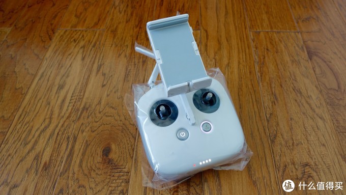 会飞的照相机:DJI Phantom3 Professional 大疆精灵3 专业版无人机