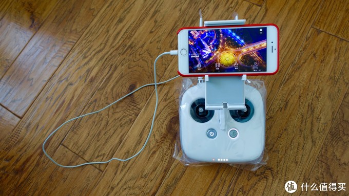 会飞的照相机:DJI Phantom3 Professional 大疆精灵3 专业版无人机