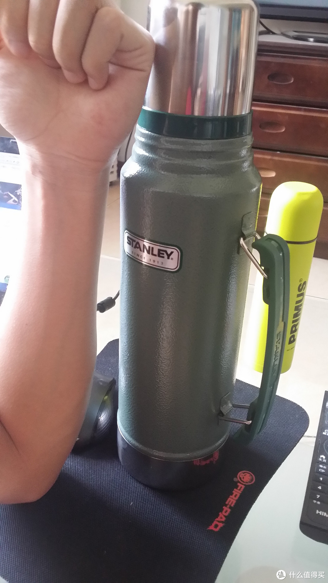 保温杯中的战斗机：Stanley Classic Vacuum 经典真空保温壶