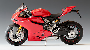 摩托中的法拉利—ducati 1199 Panigale s（田宫模型）