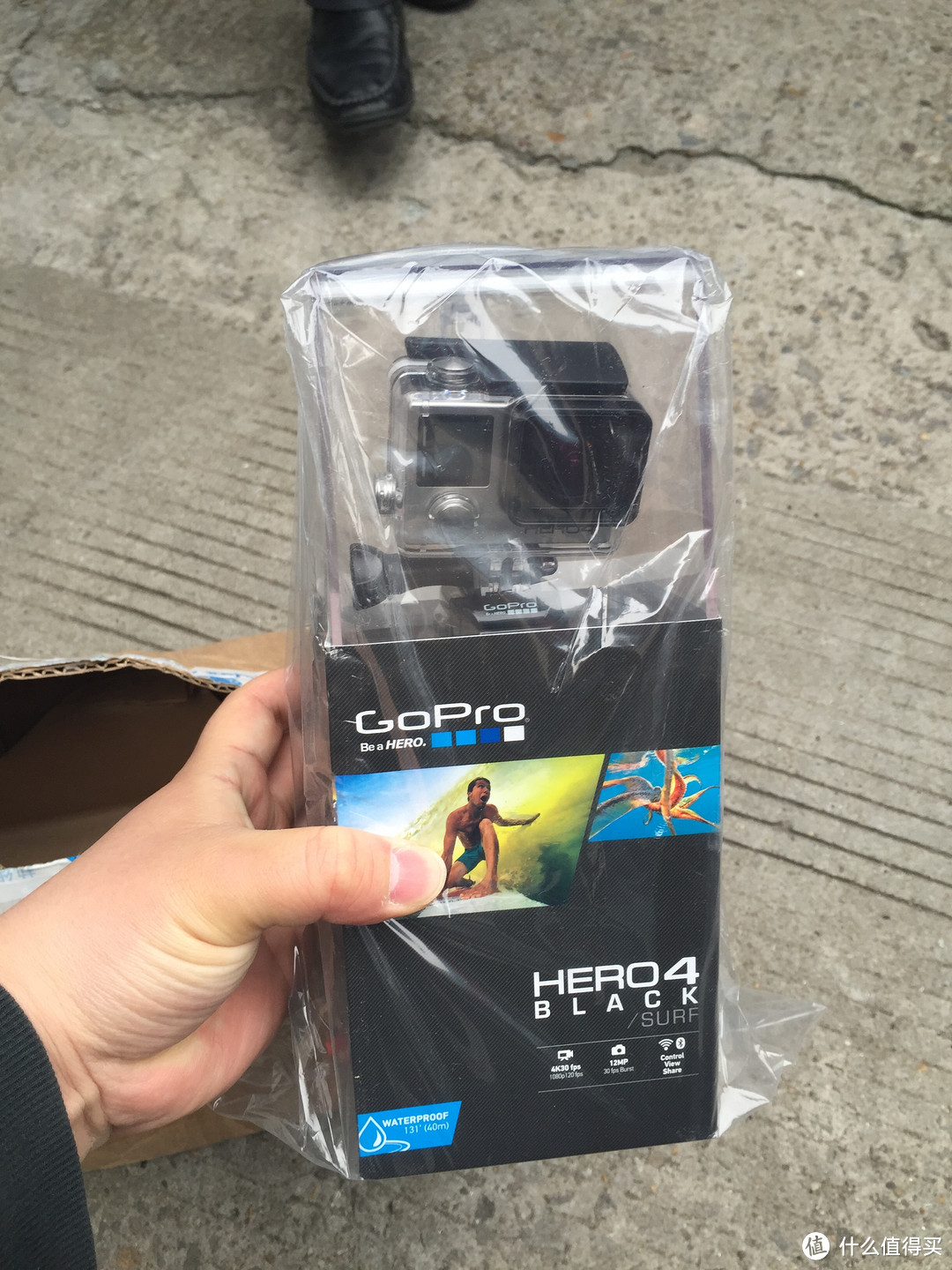 入手 GoPro Hero4 黑色旗舰版运动摄像机及一堆配件