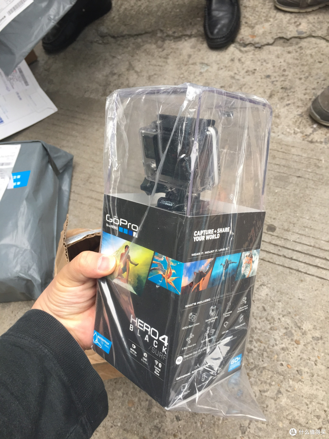 入手 GoPro Hero4 黑色旗舰版运动摄像机及一堆配件