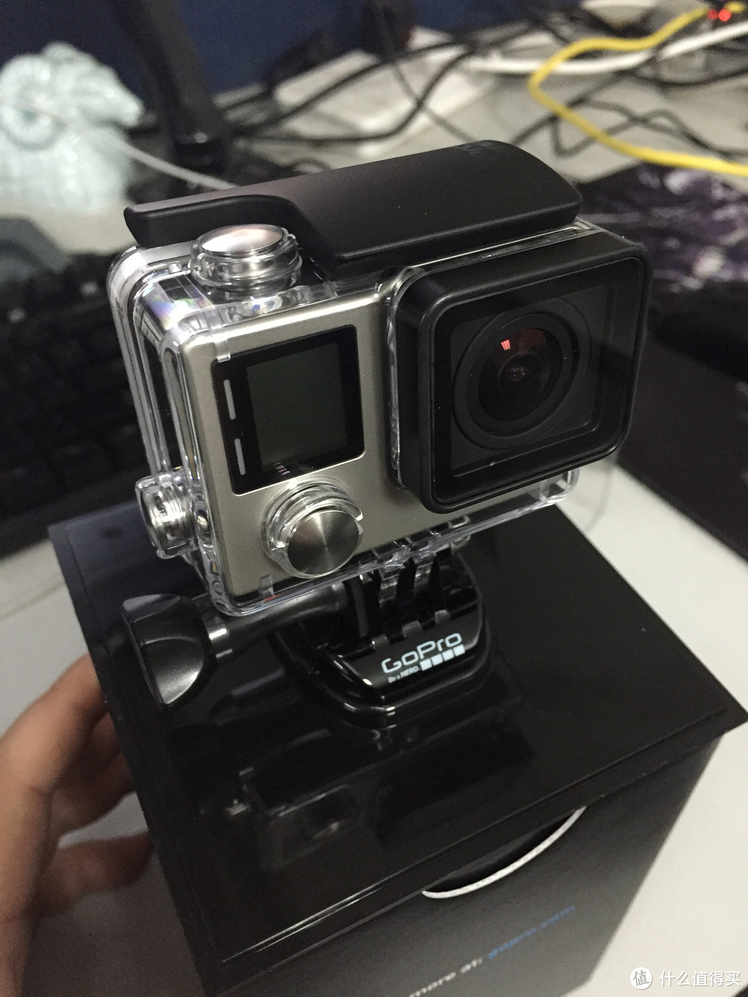 入手 GoPro Hero4 黑色旗舰版运动摄像机及一堆配件