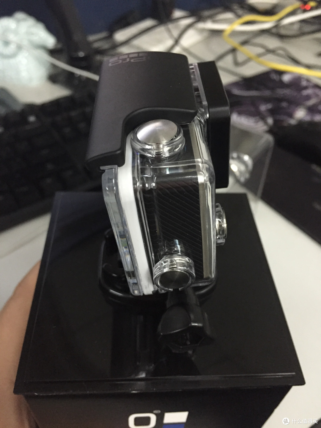入手 GoPro Hero4 黑色旗舰版运动摄像机及一堆配件
