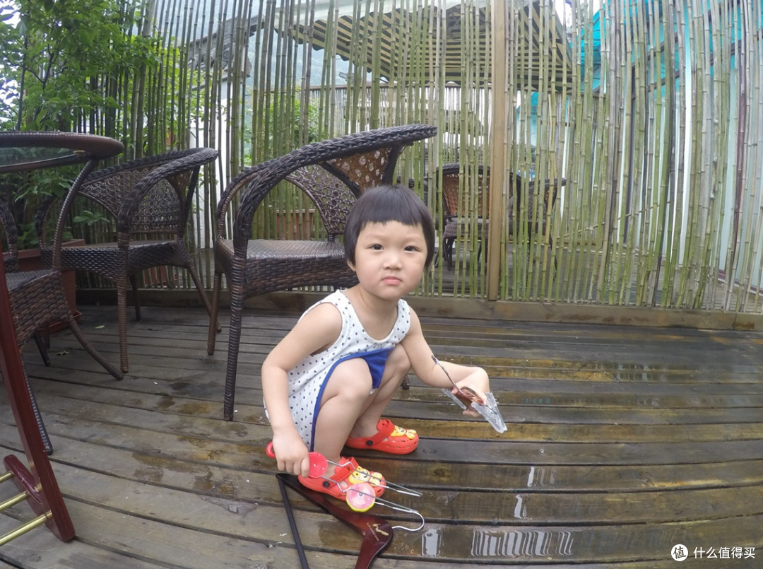 入手 GoPro Hero4 黑色旗舰版运动摄像机及一堆配件