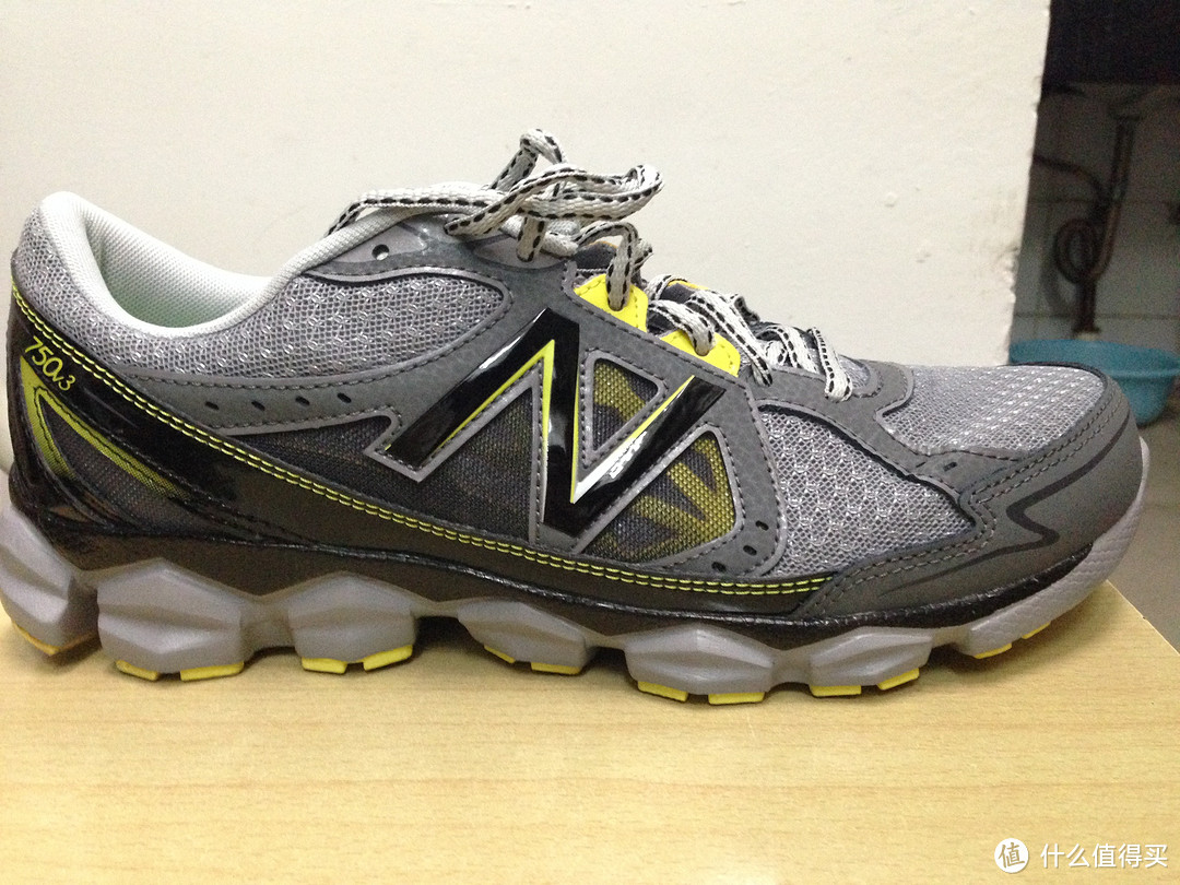 开始跑步吧：New Balance M750跑鞋