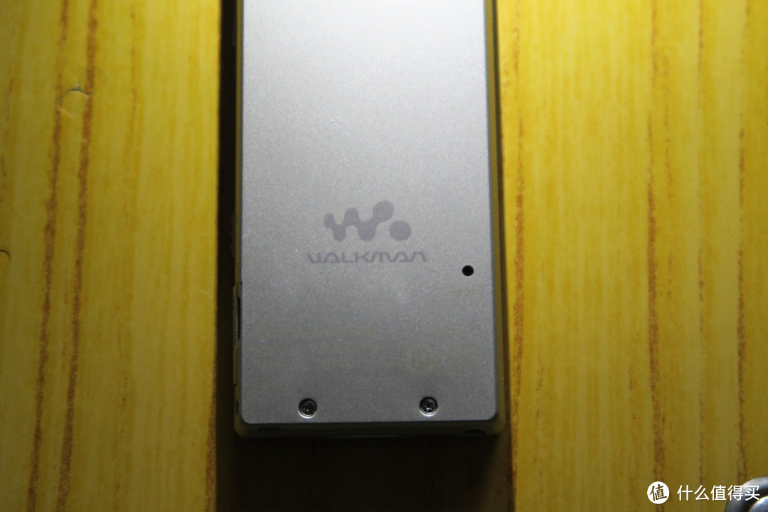千元纯音播放器 — SONY 索尼 NWZ-A15