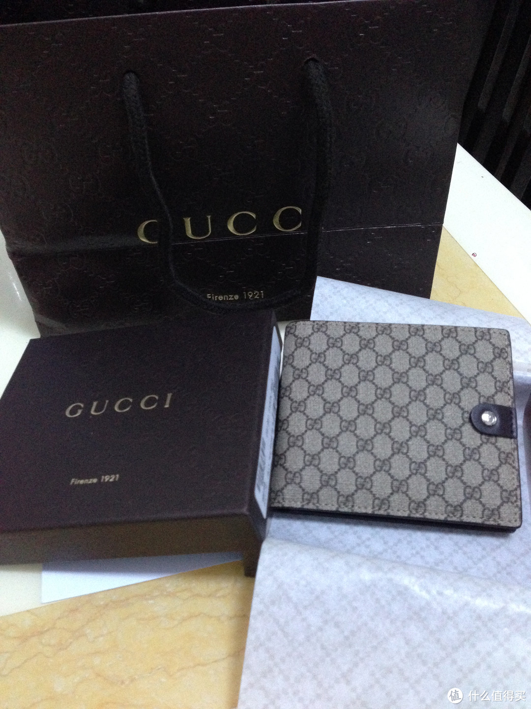 香港入手 GUCCI 古驰男士双折式皮夹