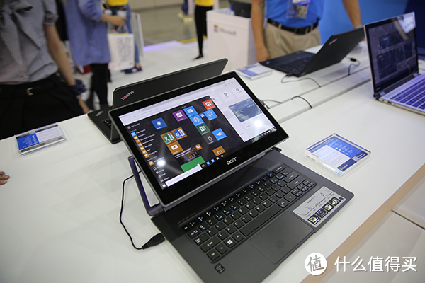 一场玩灯的盛宴：COMPUTEX 2015 台北电脑展 产品汇总