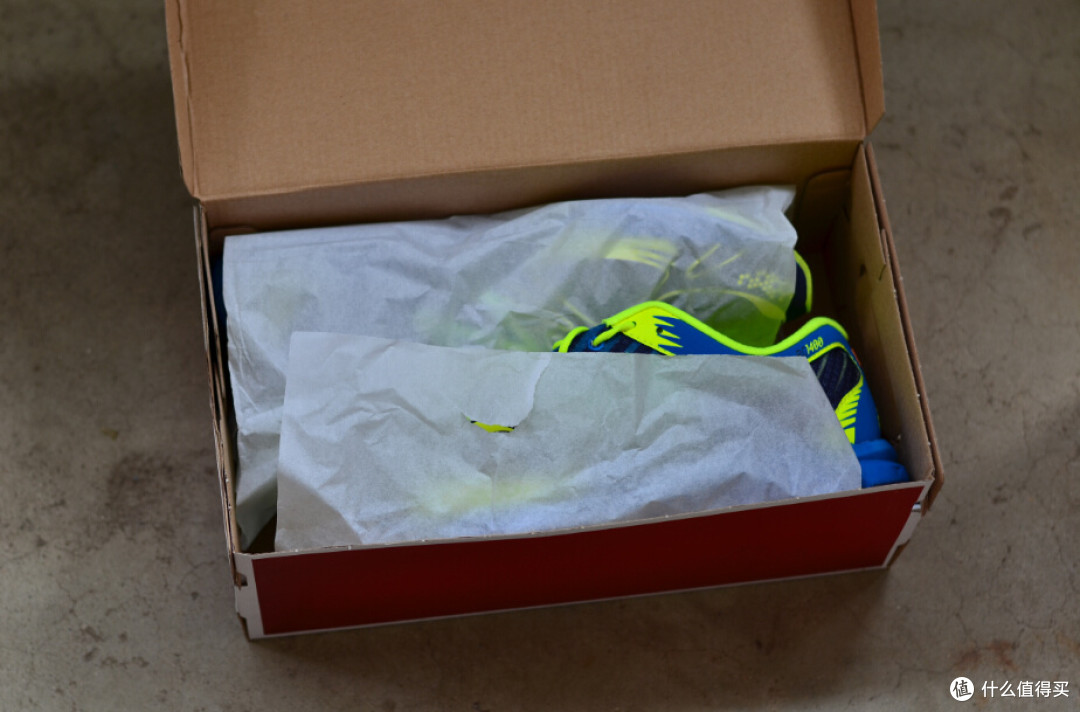 6pm购入 New Balance M1400GD 夜光 迟来的伪开箱