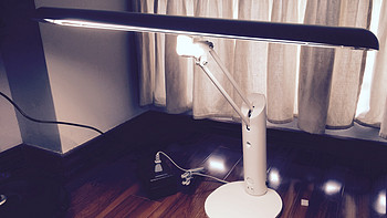 山田照明 Z-LIGHT Z-3500W台灯使用体验(照明|感应器|开关|灯管)