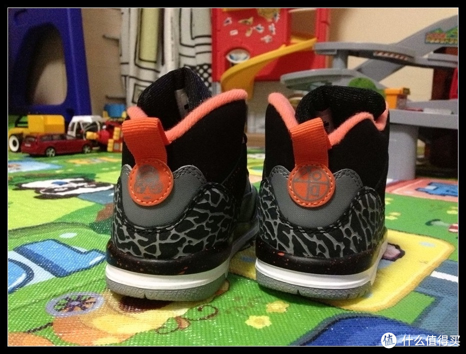 母子一起穿AJ：AIR JORDAN SPIZIKE 篮球鞋