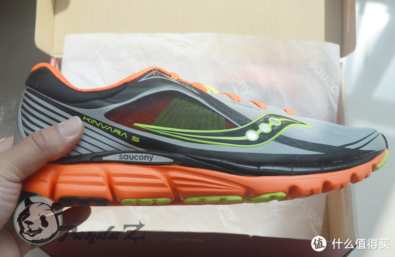 因为便宜和大牌才入手的 Saucony 索康尼 Kinvara 5 男款跑鞋