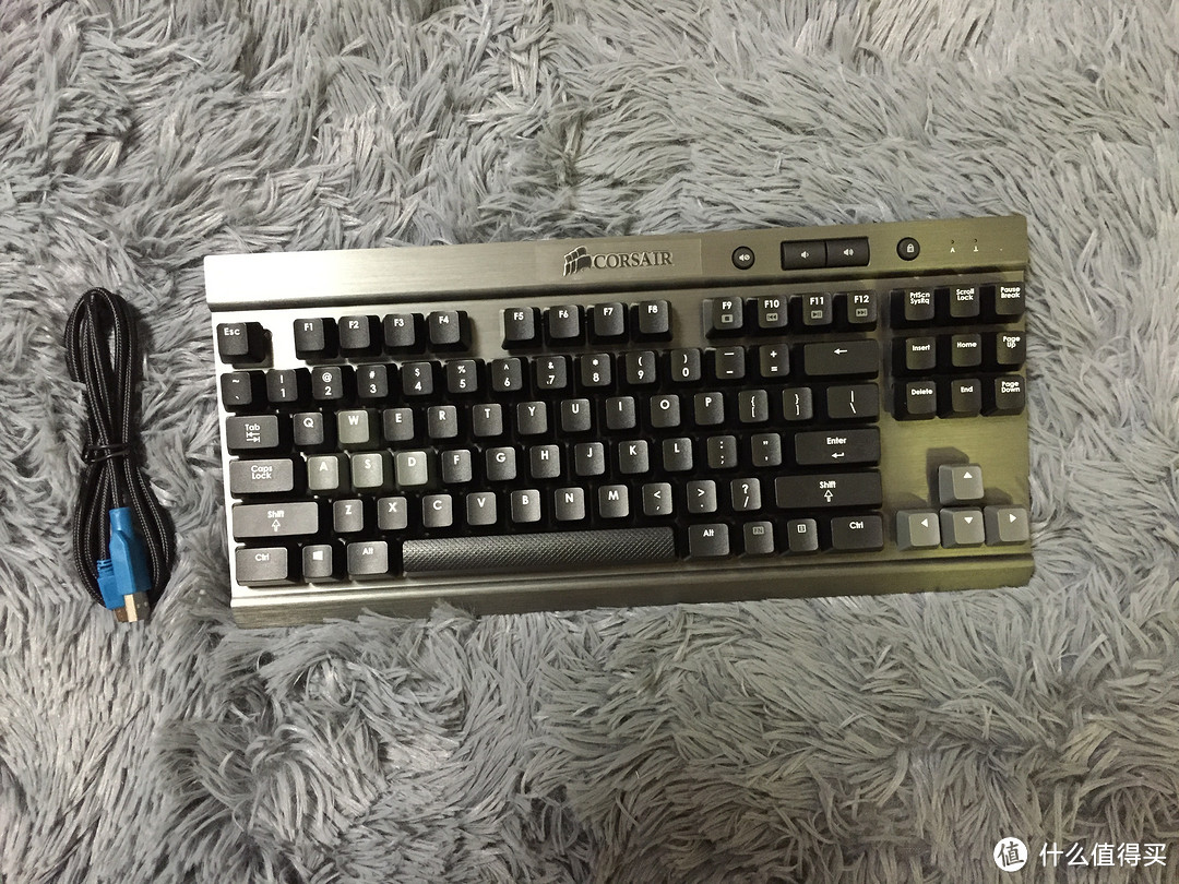 CORSAIR 海盗船 Vengeance系列 K65 机械键盘（Cherry红轴、87键）