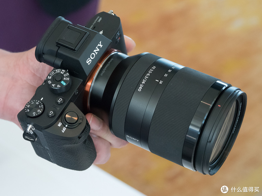 4240万像素 + 4K视频拍摄：SONY 索尼 发布 A7R II 全画幅无反相机