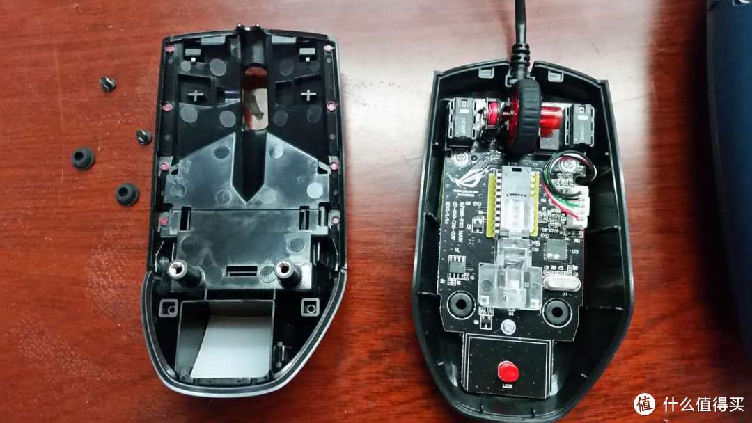 华硕 ROG SICA 玩家国度小S 电竞鼠标 更换不同微动及对比罗技G300体验报告