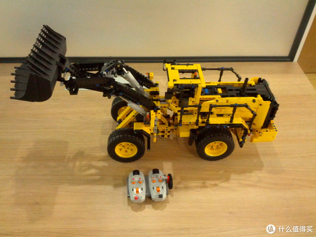 LEGO 乐高 机械组 Technic 42030 Volvo L350F 轮式装载机及中国官网申请补件经历