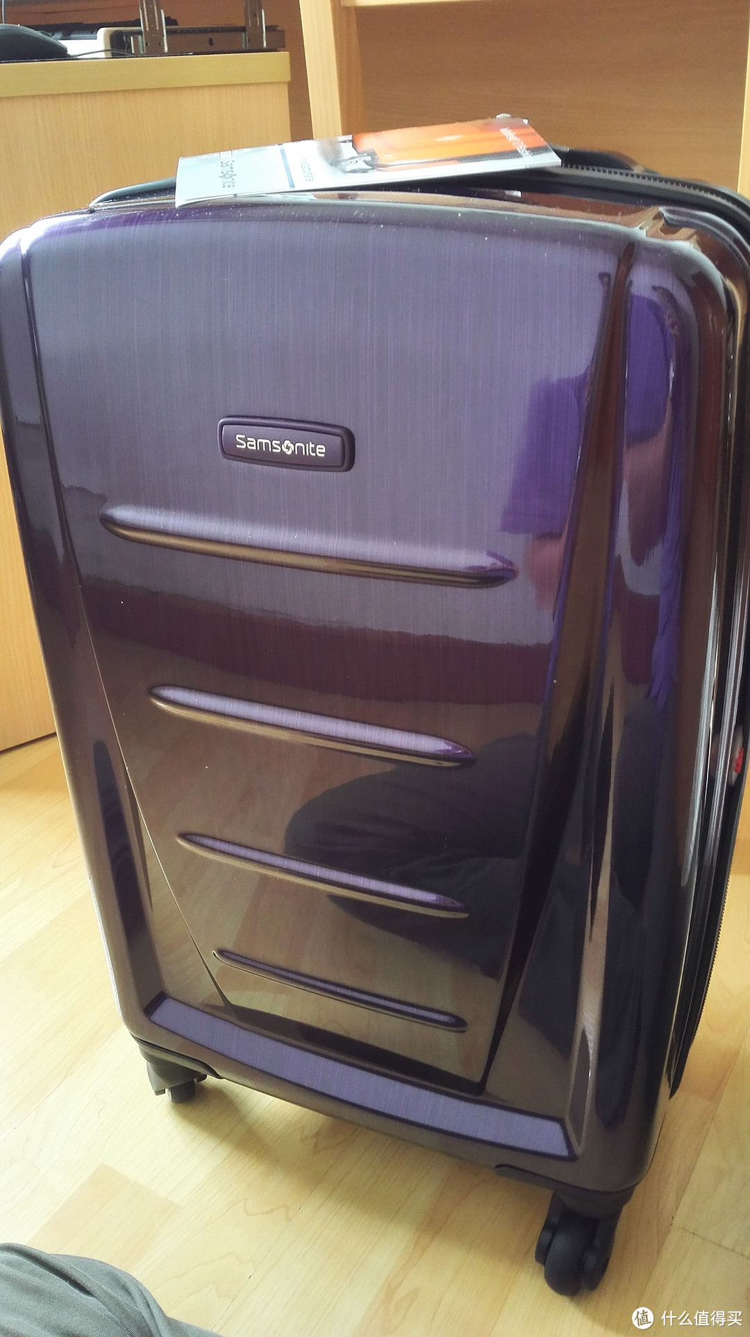 骚包的紫色：Samsonite 新秀丽 Luggage Winfield 2 Fashion HS Spinner 万向轮拉杆箱