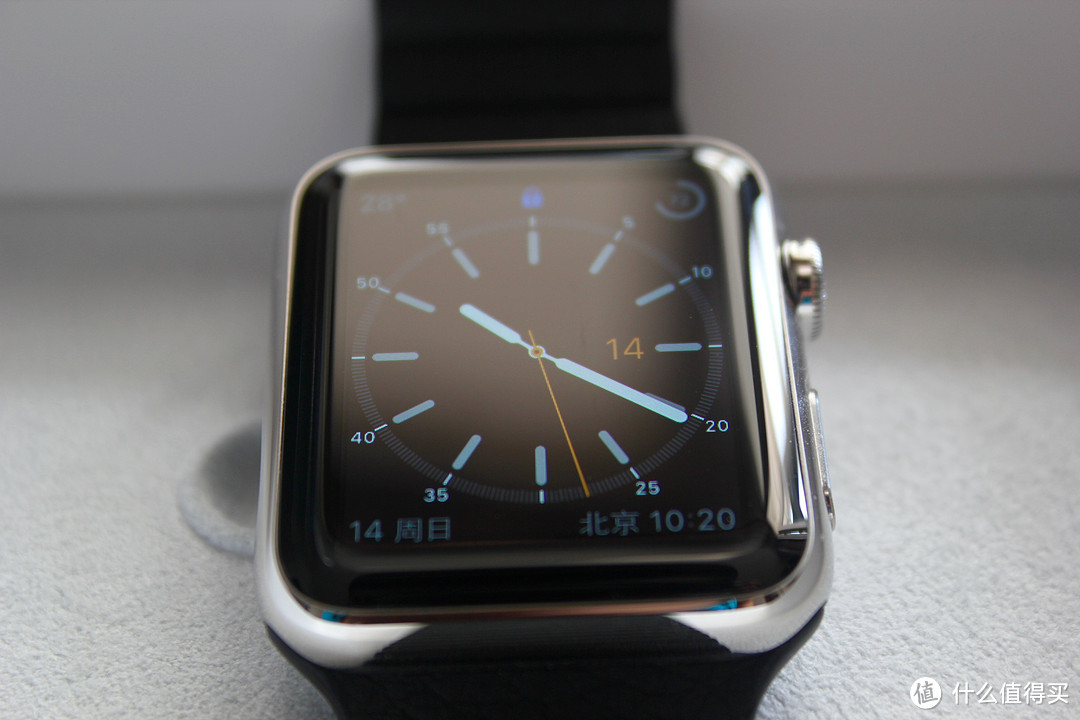 Apple Watch 42mm 黑色皮制回环表带上手开箱