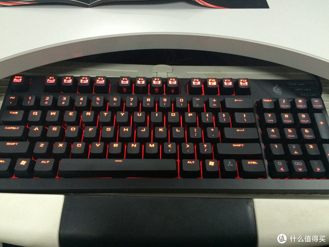 CoolerMaster 酷冷至尊 烈焰枪 竞技版 红轴 游戏机械键盘 黑色版