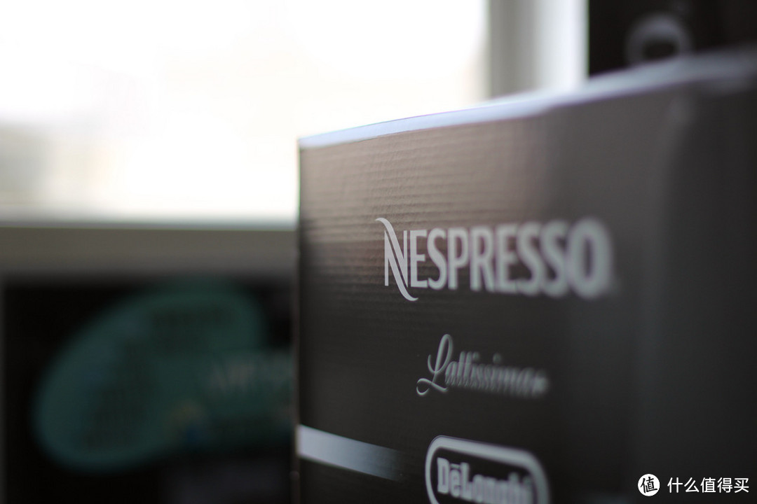 终极懒惰重度咖啡爱好者的不二选择 — Nespresso Lattissima+ 胶囊咖啡机开箱作业