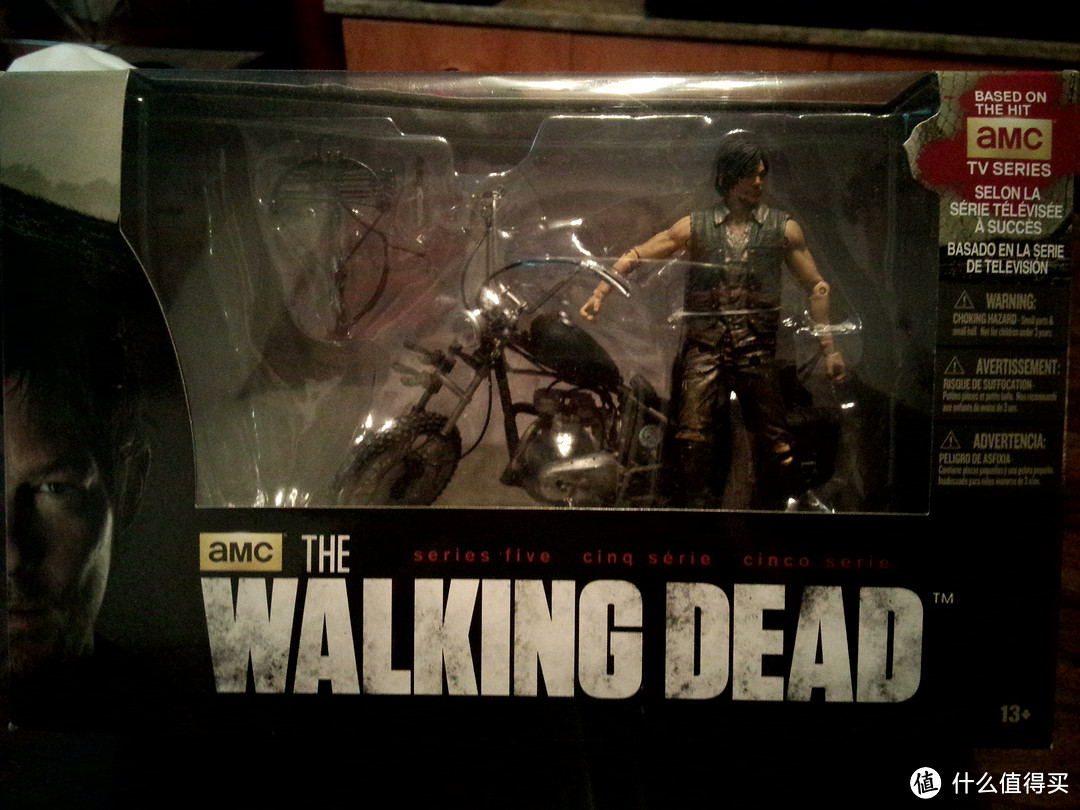 《行尸走肉》弩哥和他的摩托车：McFarlane Toys The Walking Dead TV Deluxe Box Set