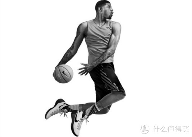 无缝一体成型鞋面 + 分离式Zoom Air气垫：NIKE 发布 Hyperdunk 2015 篮球鞋