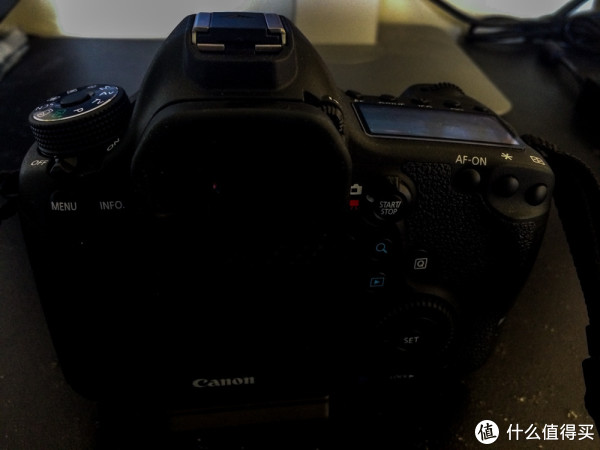 Canon 佳能 EOS 6D，兼评红圈狗头17-40L