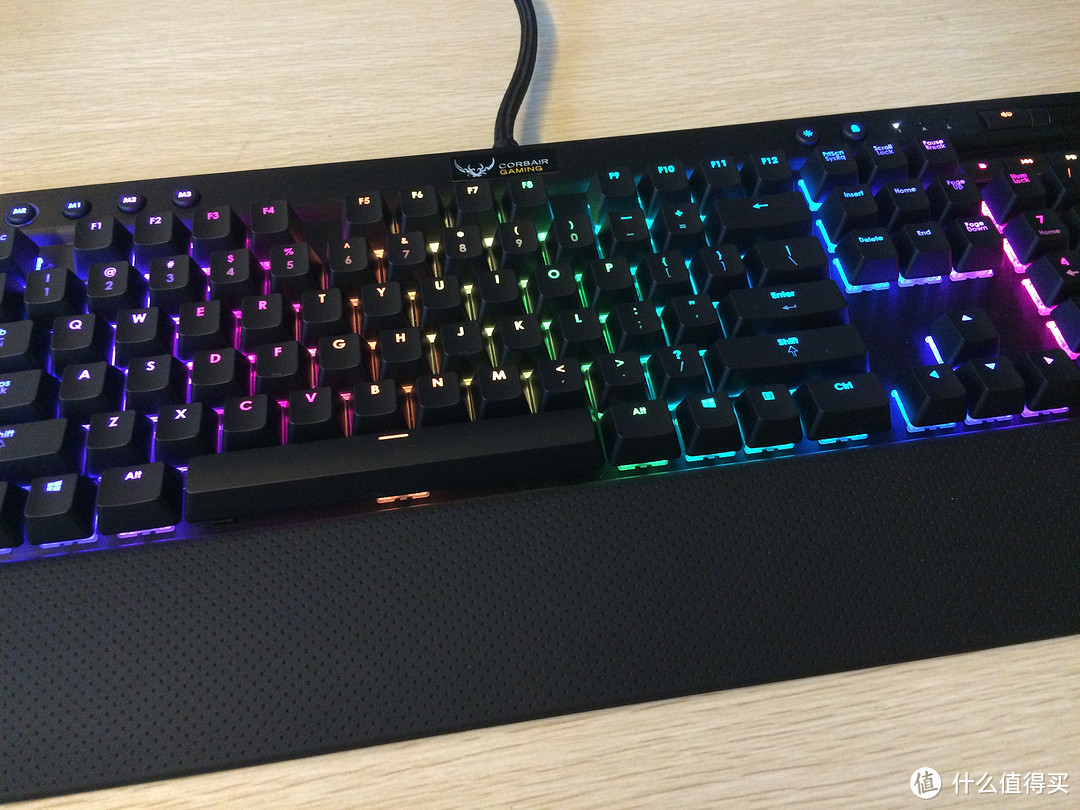 海淘 Corsair 海盗船 K95 RGB 青轴 机械键盘