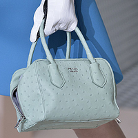 下一站 It Bag：PRADA 普拉达 最新手袋设计 Inside Bag 即将上市