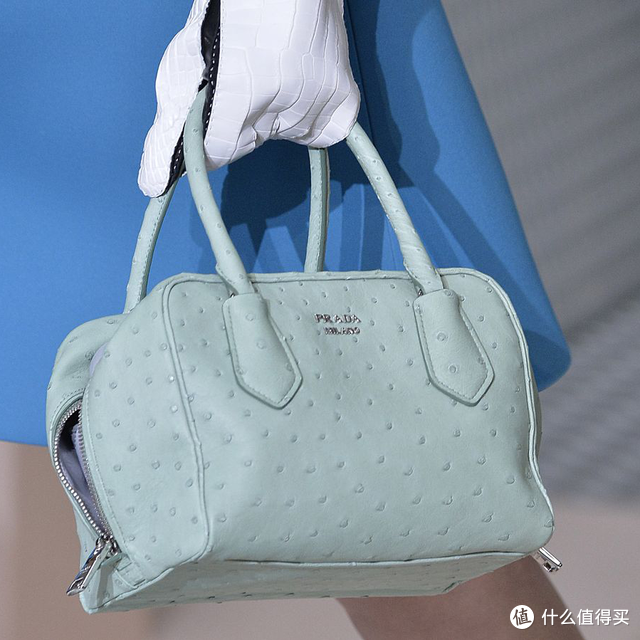下一站 It Bag：PRADA 普拉达 最新手袋设计 Inside Bag 即将上市