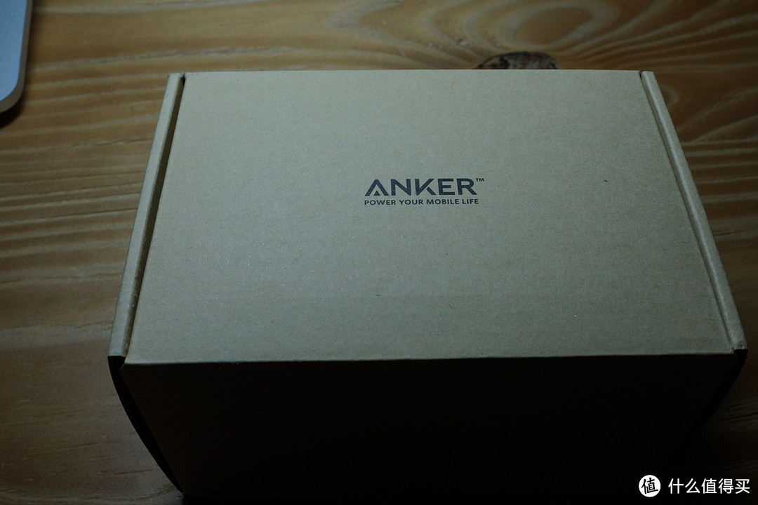 Anker A2123 60W 6口USB桌面充电器 小而强大