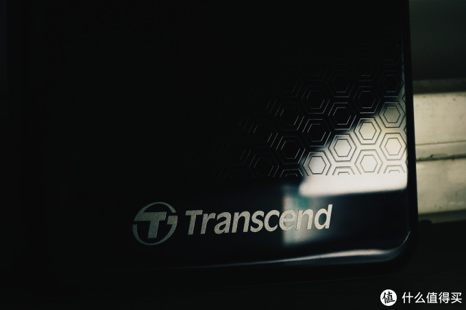 捡便宜？Transcend 创见 暗黑骑士 25A3K 1TB 防震移动硬盘 开箱+拆解+作死