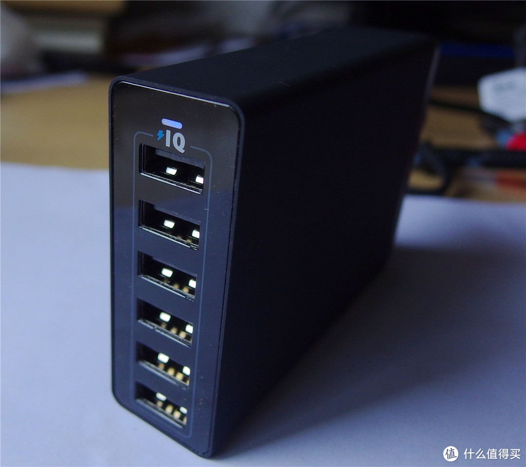 优秀性能与便携的平衡——Anker A2123 60W 6口USB桌面充电器