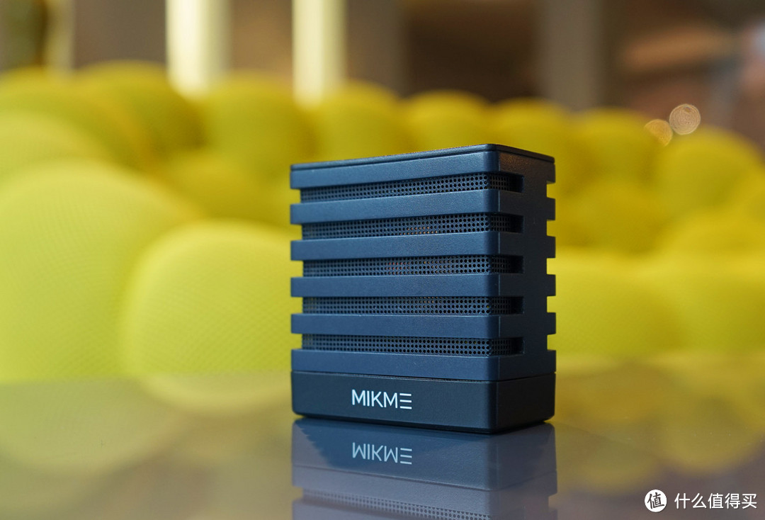 8GB存储空间 + 7小时续航：可捕捉高质量音频的Mikme便携无线麦克风