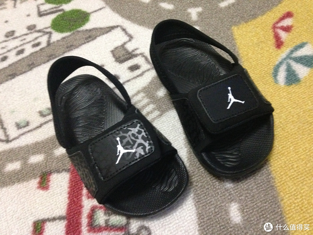 儿子的拖鞋：Air Jordan Hydro 3