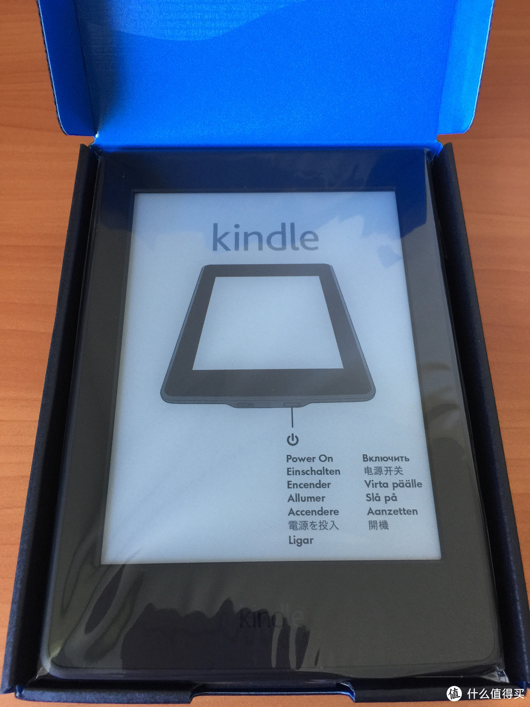 Kindle Paperwhite3 电子书阅读器及与 Kindle Paperwhite1 对比